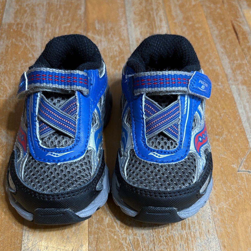 Baby Saucony Ride 6 sneakers